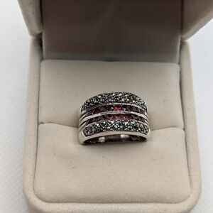 ✨ Vintage Sterling Silver Marcasite & Garnet Ring ✨